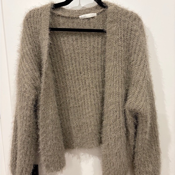 Elegant Gray Open Front Cardigan - Picture 4 of 8